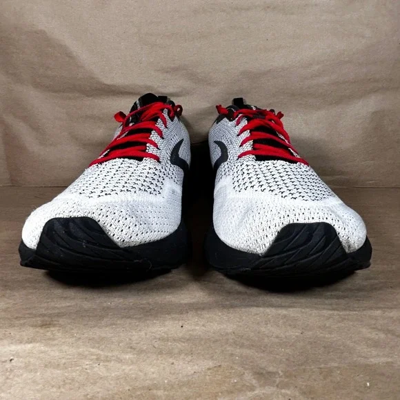 Brooks Revel 4 Mens Running Shoes White Black Red 1103471D151 Size 13 D - Picture 3 of 10